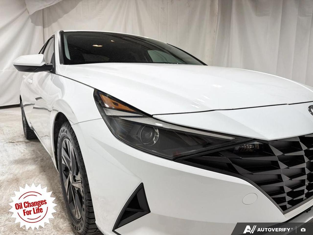 2022 Hyundai Elantra Preferred IVT w/Sun & Tech Package Photo