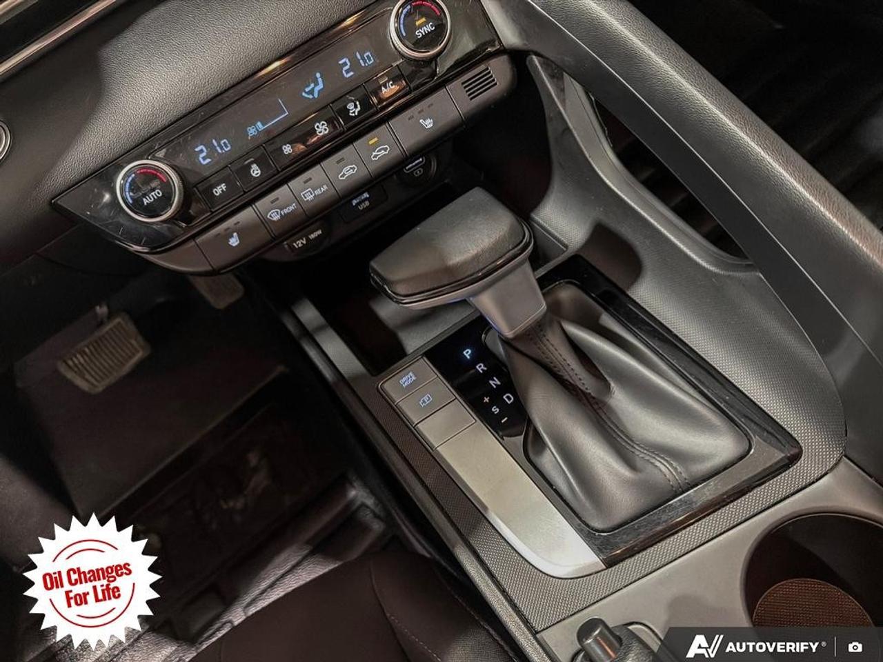 2022 Hyundai Elantra Preferred IVT w/Sun & Tech Package Photo