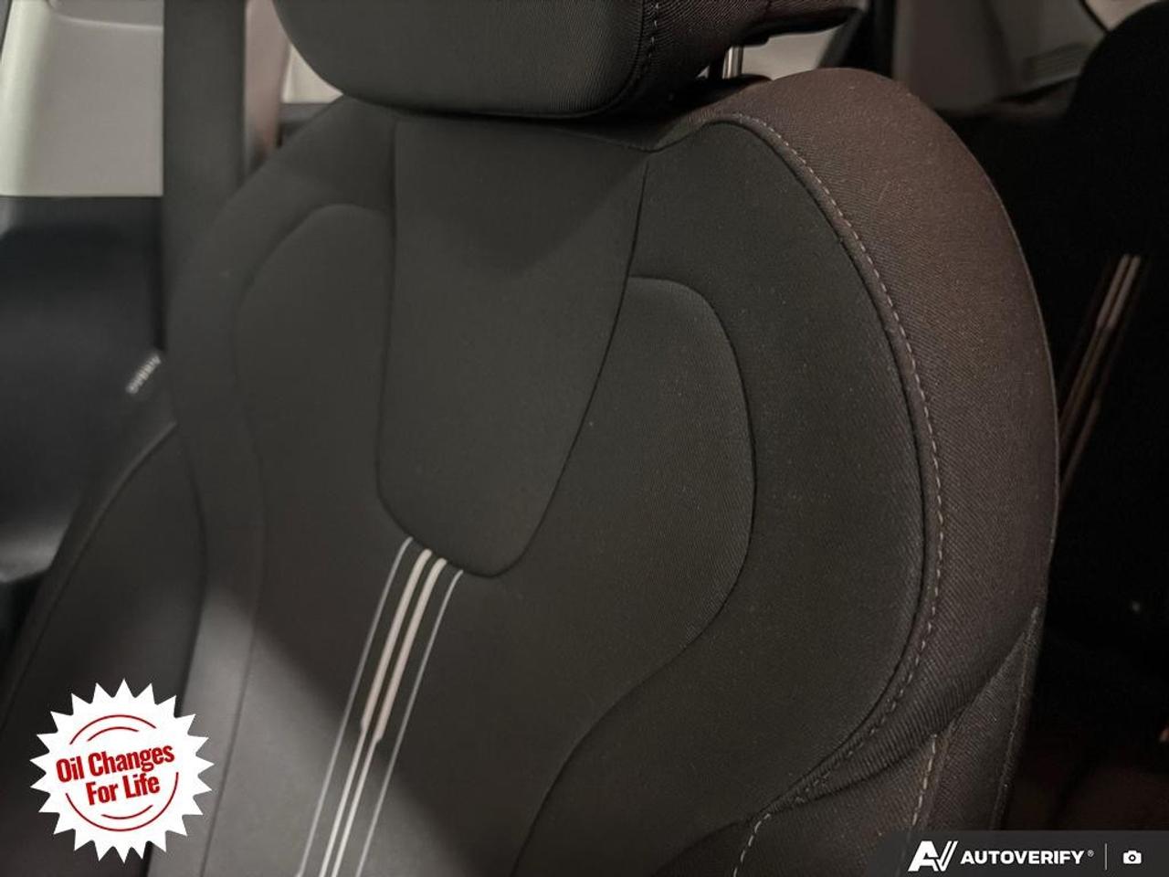2022 Hyundai Elantra Preferred IVT w/Sun & Tech Package Photo