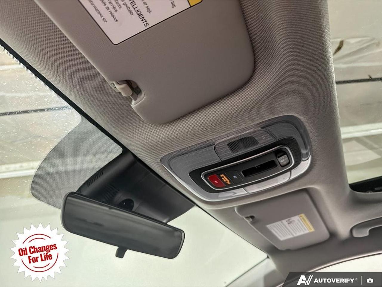 2022 Hyundai Elantra Preferred IVT w/Sun & Tech Package Photo
