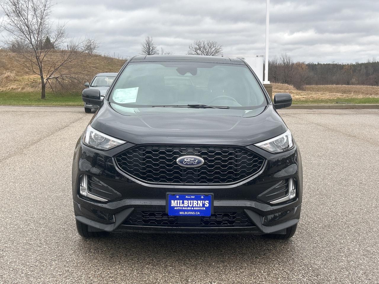 2024 Ford Edge ST Line AWD   Nav. Pano Roof Heated Seats Tow Pkg. Photo