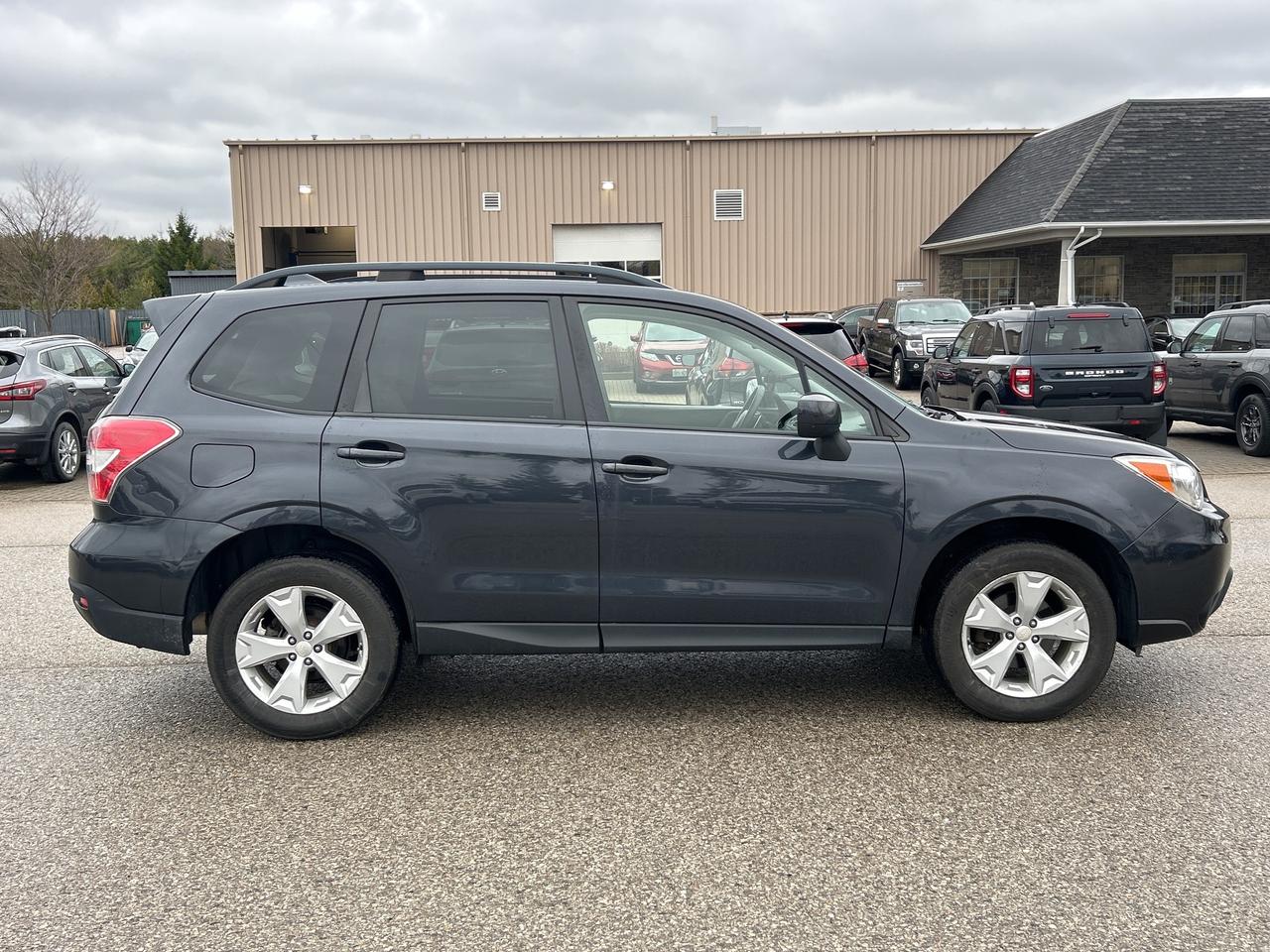 2016 Subaru Forester 2.5i Touring AWD   Pano Roof   Heated Seats Photo