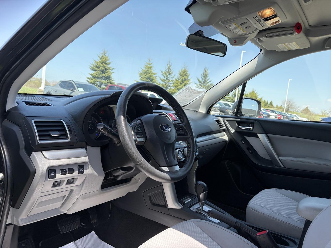 2016 Subaru Forester 2.5i Touring AWD   Pano Roof   Heated Seats Photo