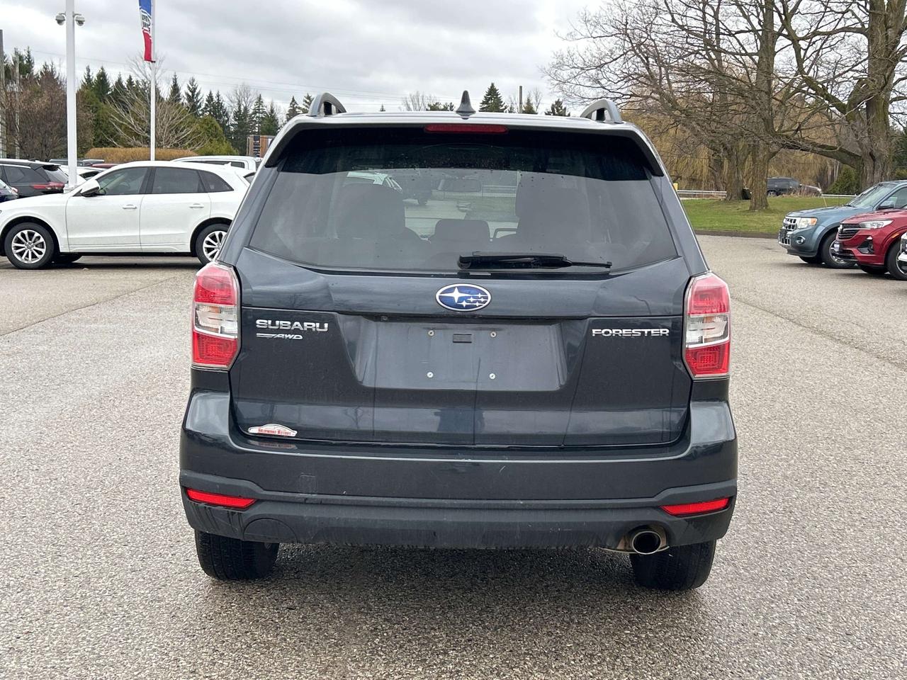 2016 Subaru Forester 2.5i Touring AWD   Pano Roof   Heated Seats Photo4