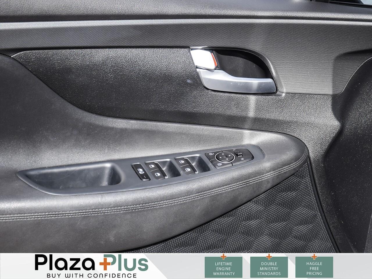 2023 Hyundai Santa Fe Preferred Clean CarFax Report   All Wheel Drive Photo