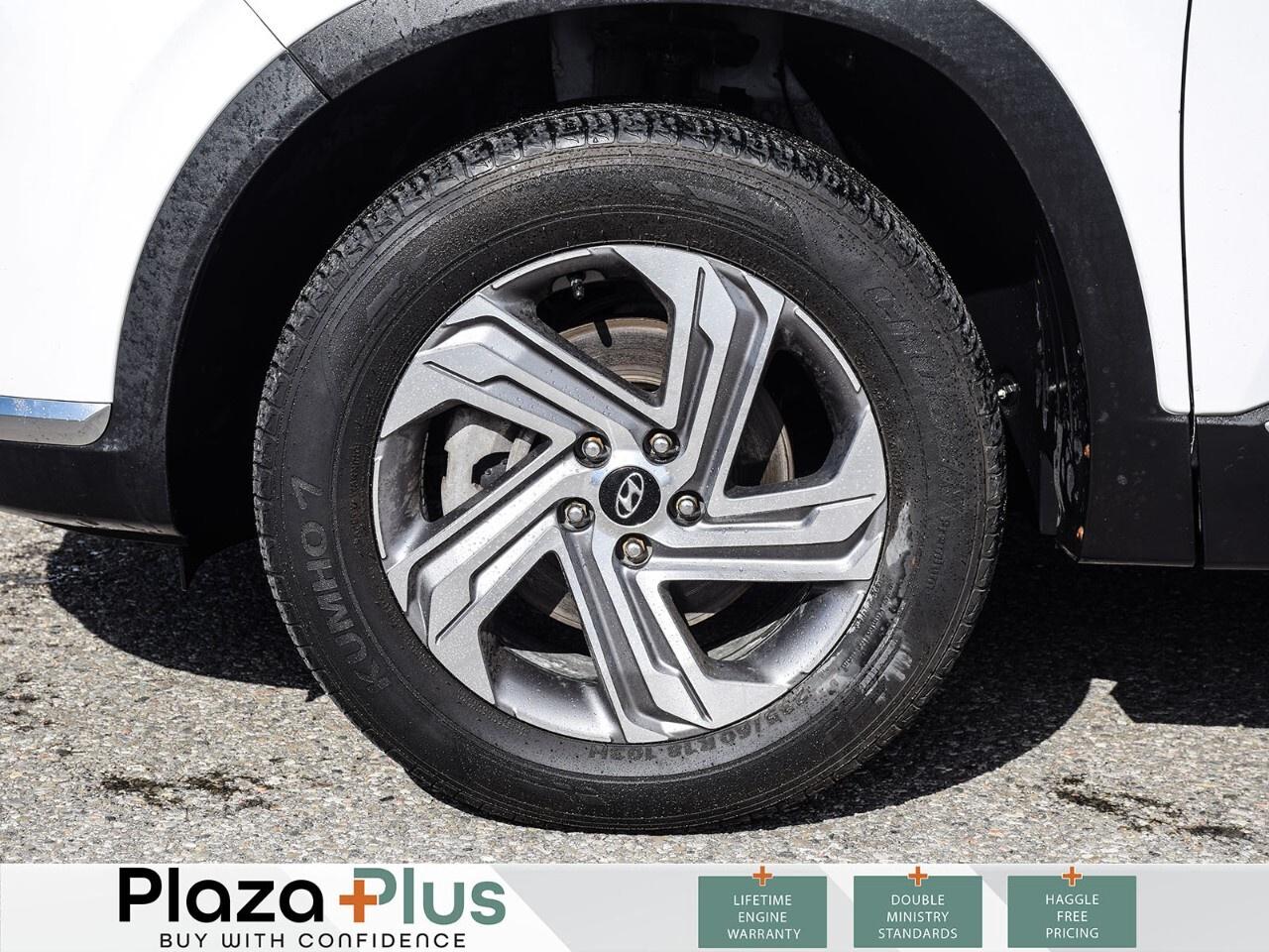 2023 Hyundai Santa Fe Preferred Clean CarFax Report   All Wheel Drive Photo