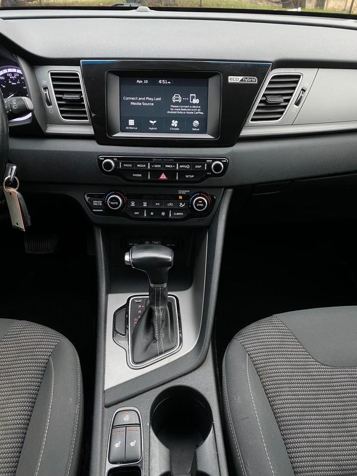 2019 Kia NIRO LX | NO ACCIDENT Photo