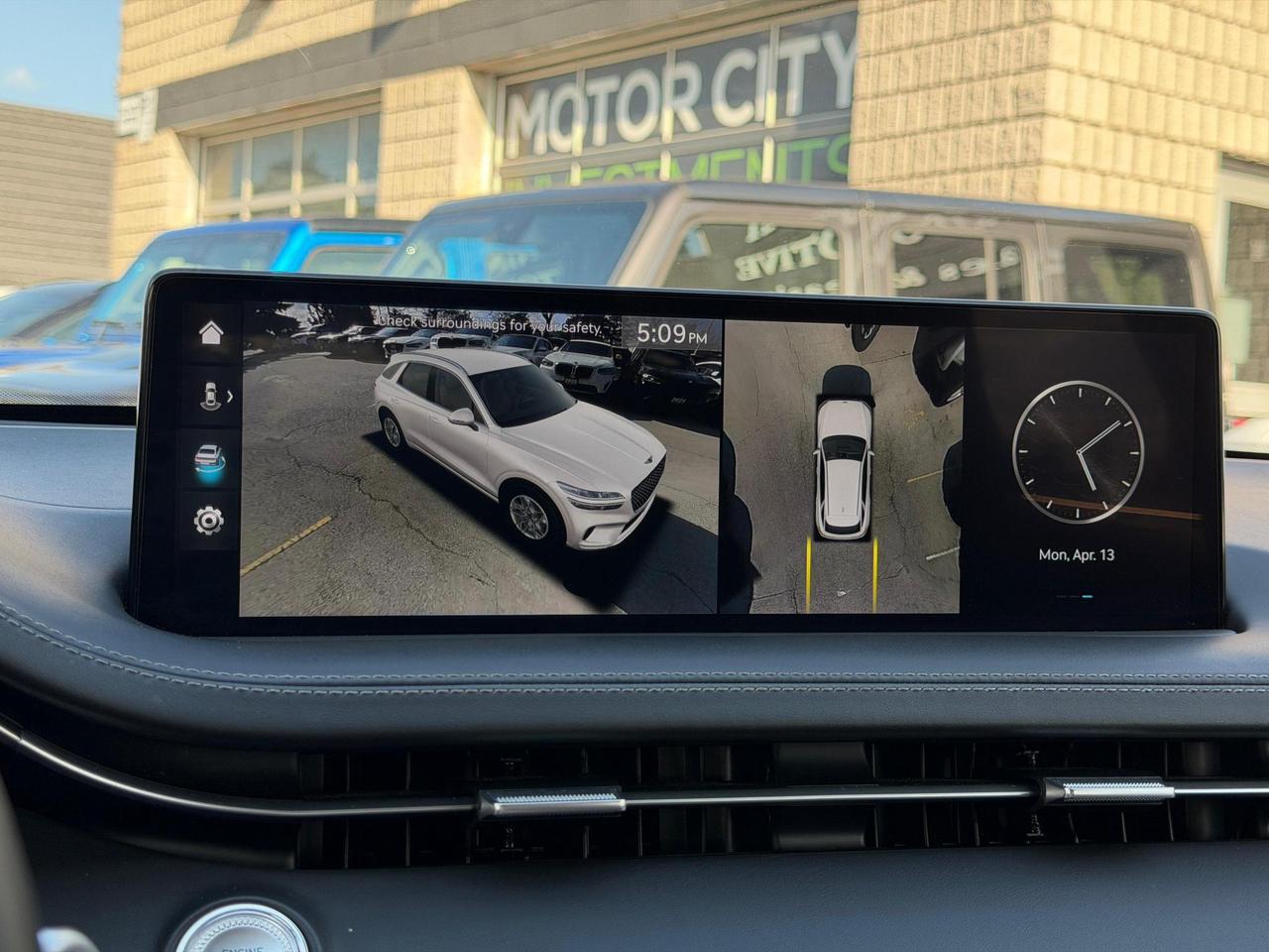 2025 Genesis GV70 2.5T ADVANCED PLUS, HEADS UP DISPLAY, 360 CAM Photo