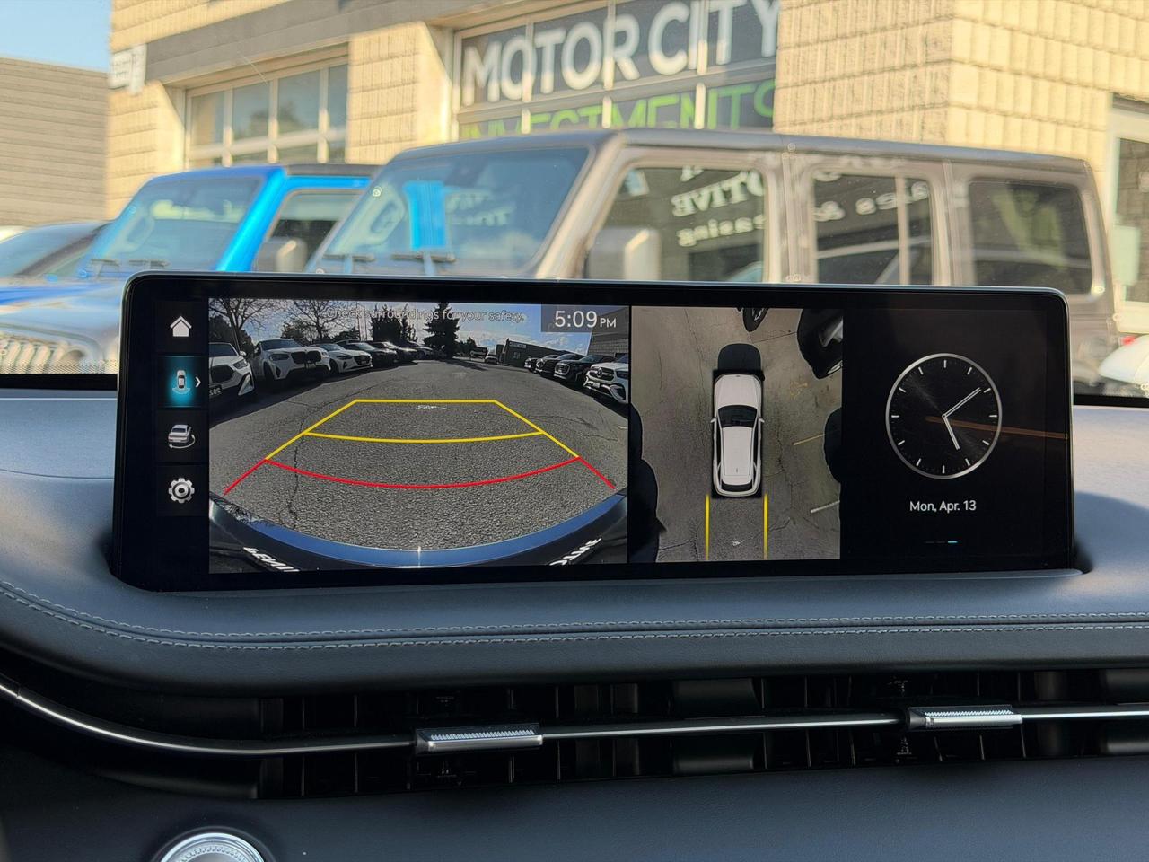 2025 Genesis GV70 2.5T ADVANCED PLUS, HEADS UP DISPLAY, 360 CAM Photo