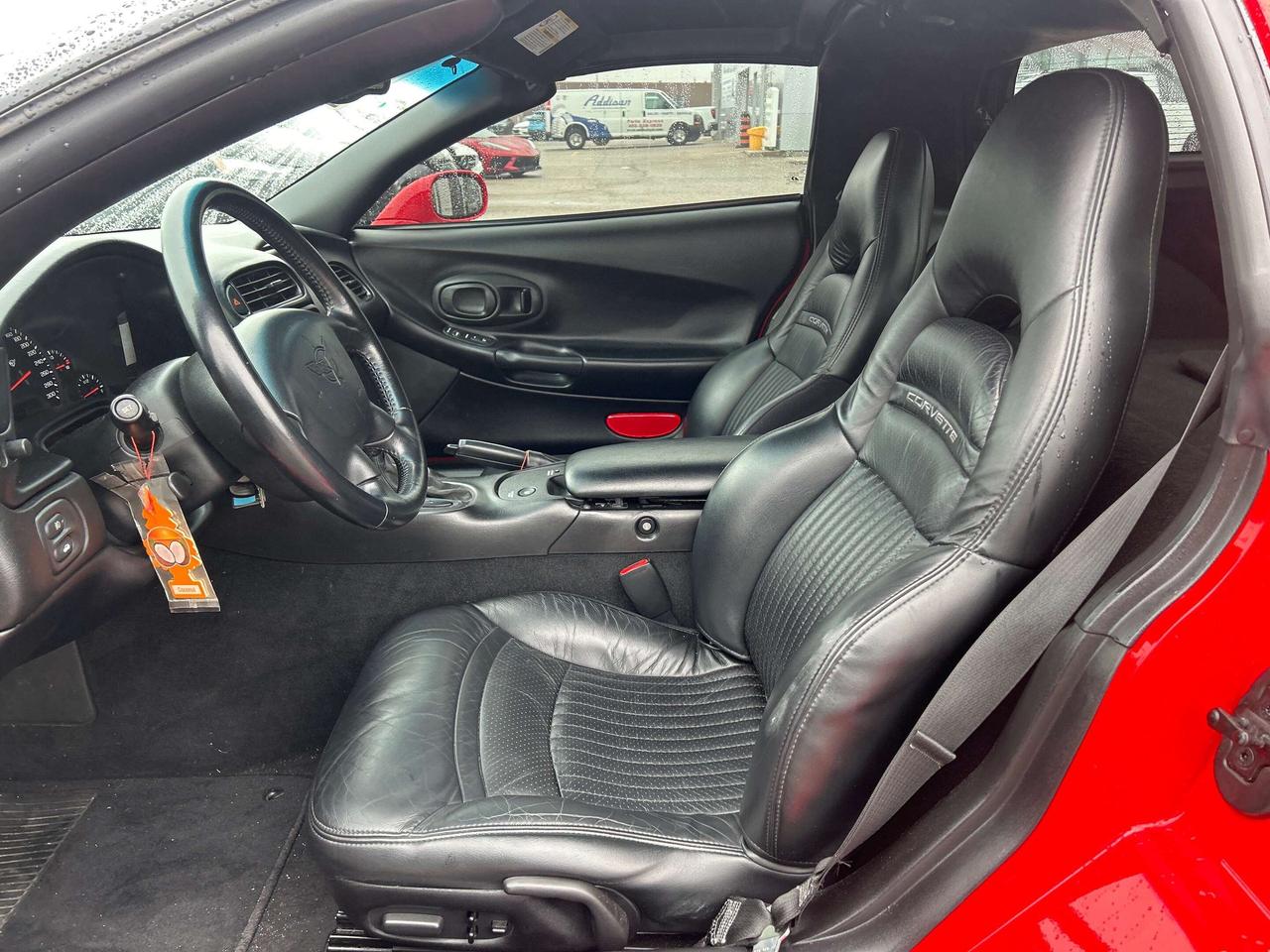 2001 Chevrolet Corvette LS1 Photo