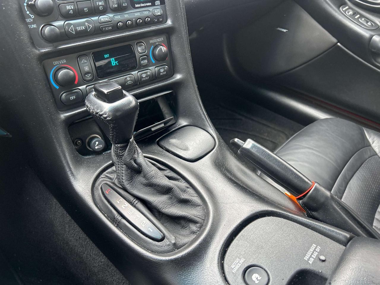 2001 Chevrolet Corvette LS1 Photo