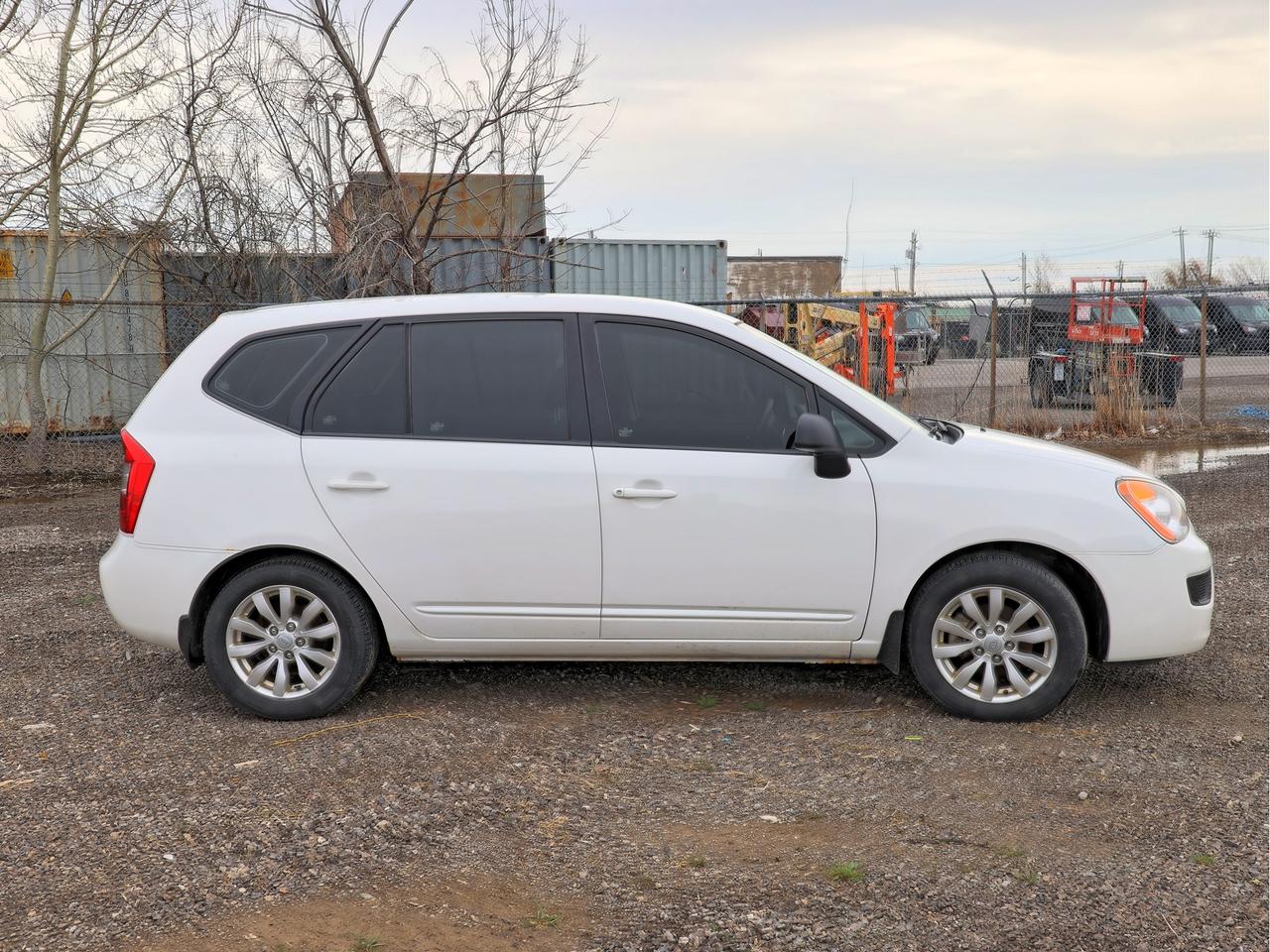 2012 Kia Rondo LX AS TRADED Photo