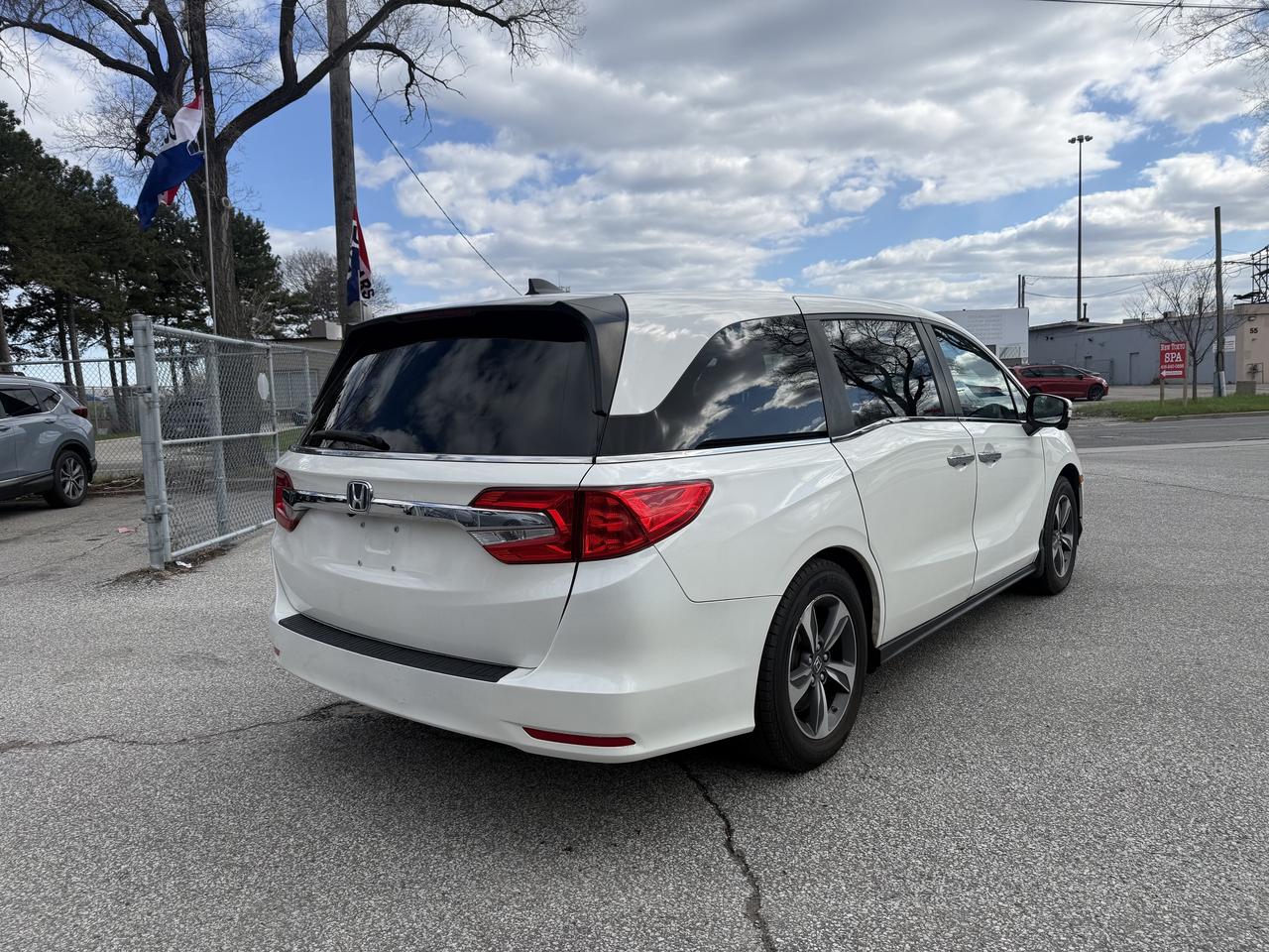 2018 Honda Odyssey EX l Auto l FWD l 3.5L l 6Cyl l ECO l 7 Passenger Photo