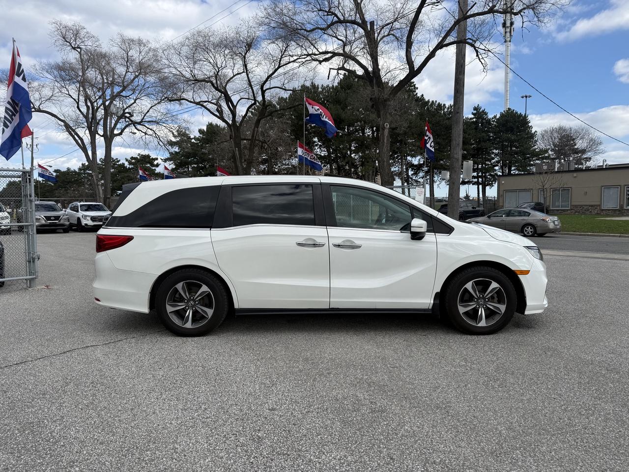 2018 Honda Odyssey EX l Auto l FWD l 3.5L l 6Cyl l ECO l 7 Passenger Photo
