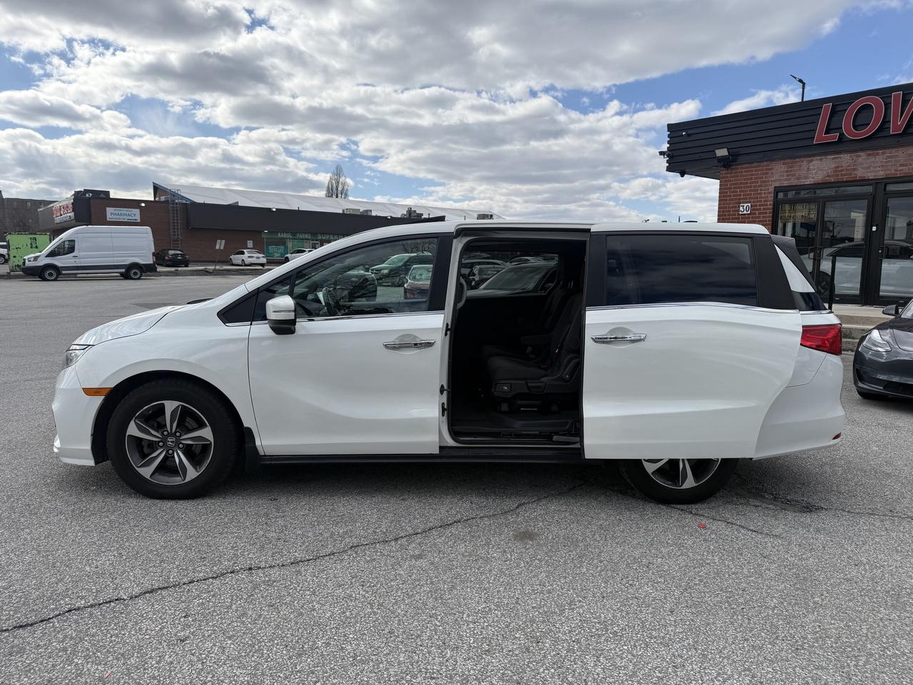 2018 Honda Odyssey EX l Auto l FWD l 3.5L l 6Cyl l ECO l 7 Passenger Photo