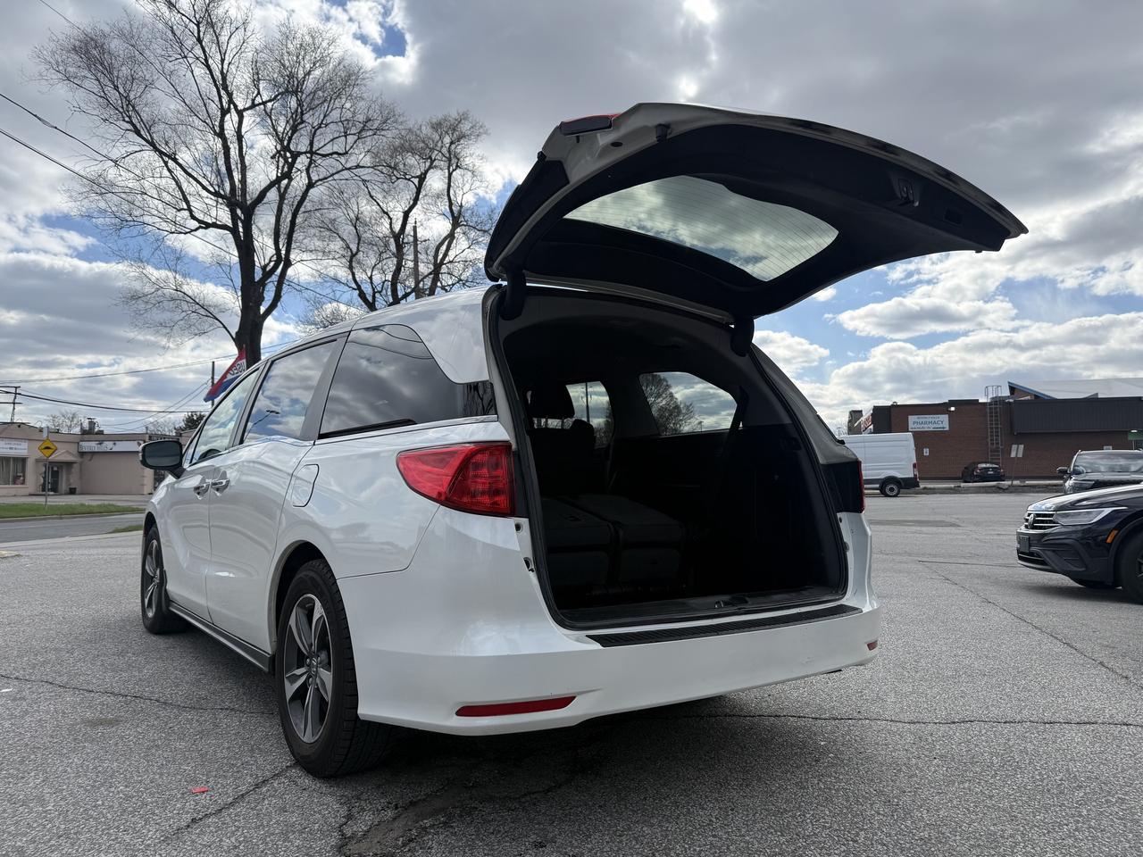 2018 Honda Odyssey EX l Auto l FWD l 3.5L l 6Cyl l ECO l 7 Passenger Photo