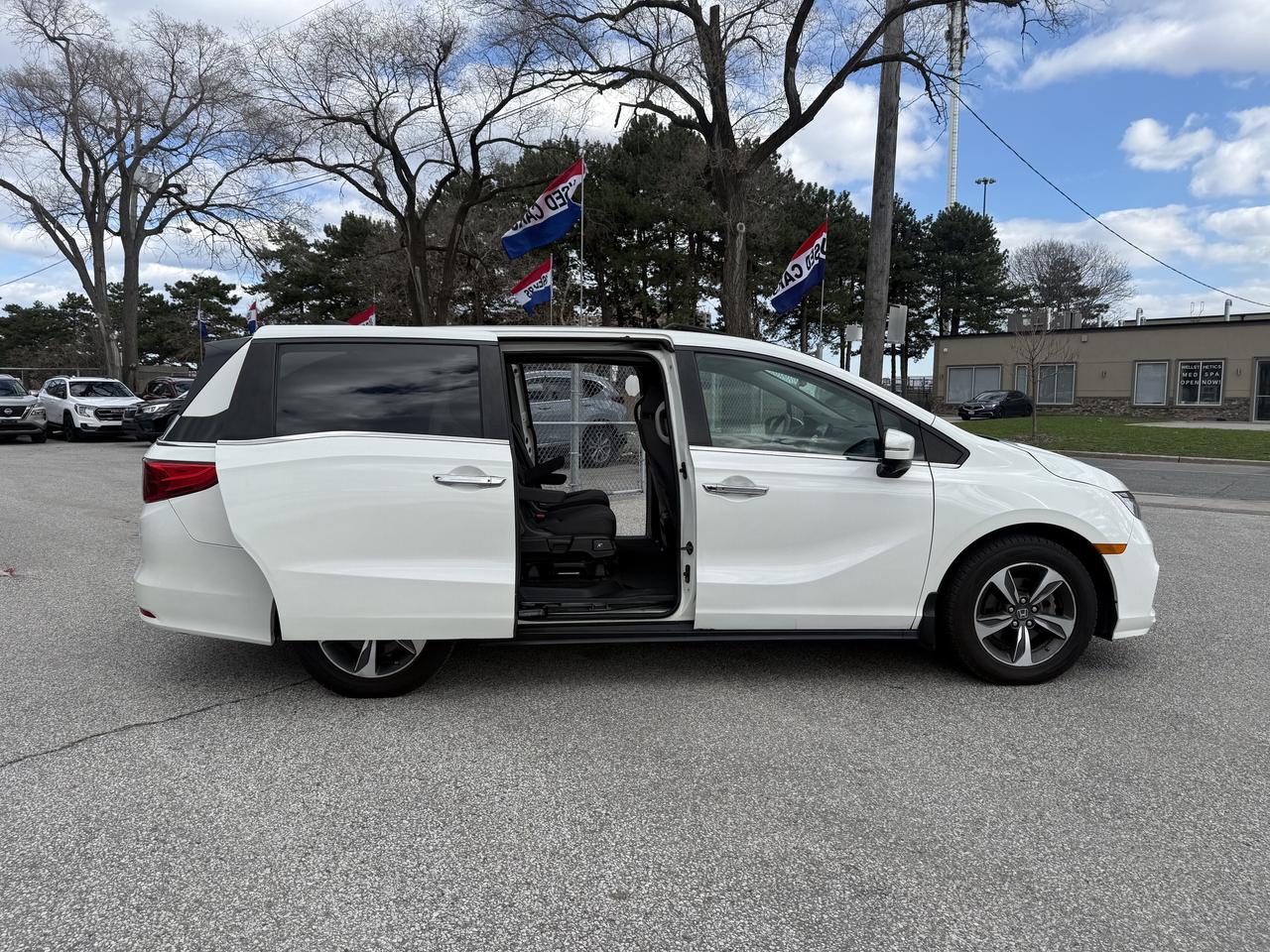 2018 Honda Odyssey EX l Auto l FWD l 3.5L l 6Cyl l ECO l 7 Passenger Photo