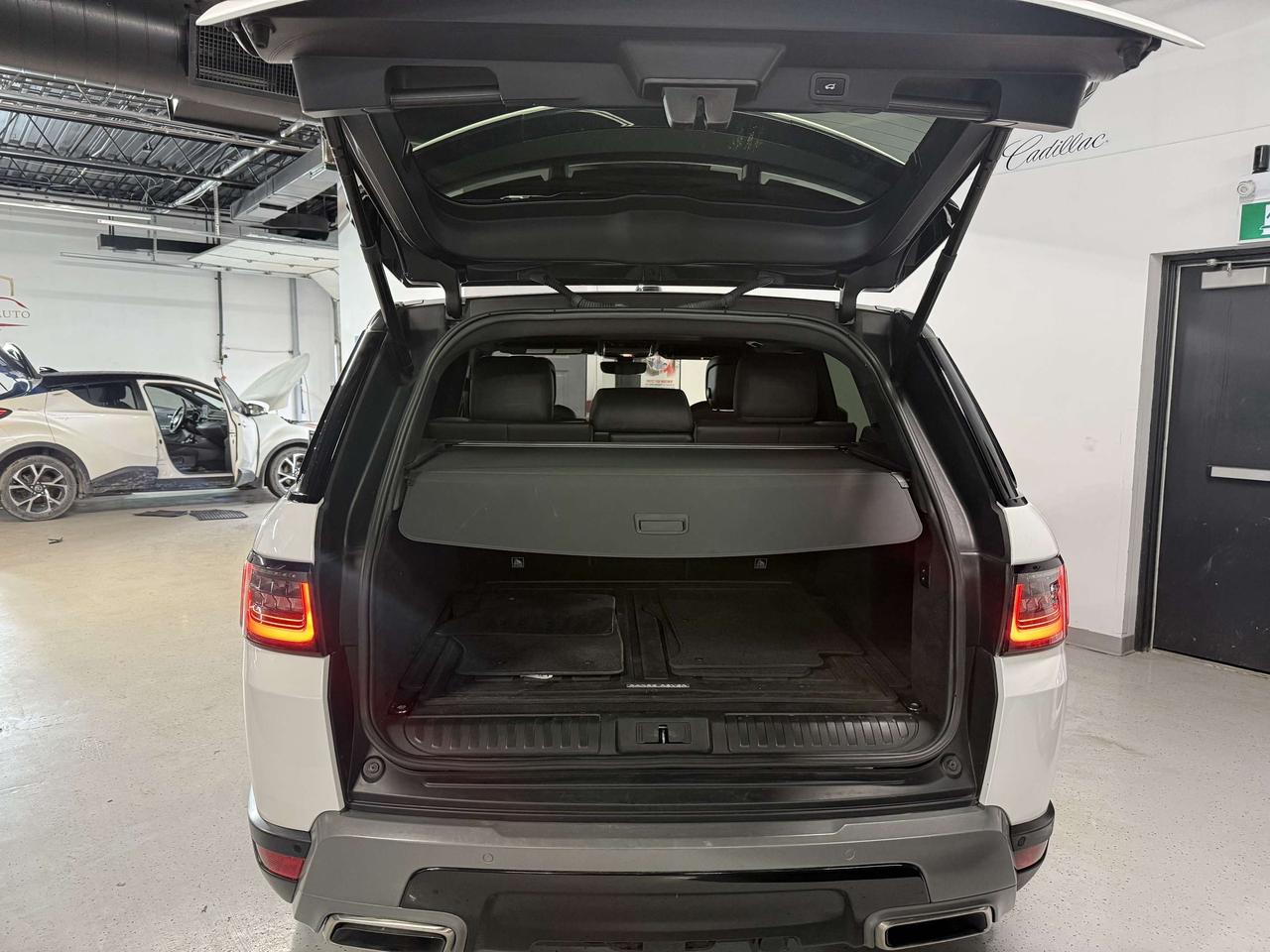 2021 Land Rover Range Rover Sport No Accidents l TD6 l SE l 3.0L l 6Cyl l AWD l TAG Photo