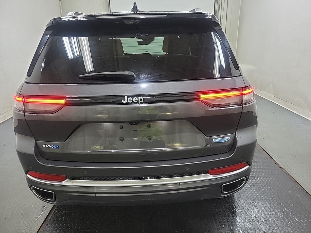 2022 Jeep Grand Cherokee 4xe No Accidents l Summit Reserve l 4x4E l Hybrid l Photo4