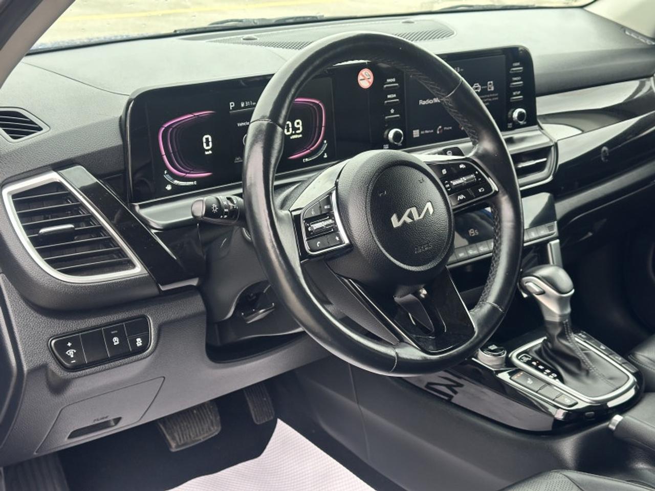 2024 Kia Seltos EX Photo