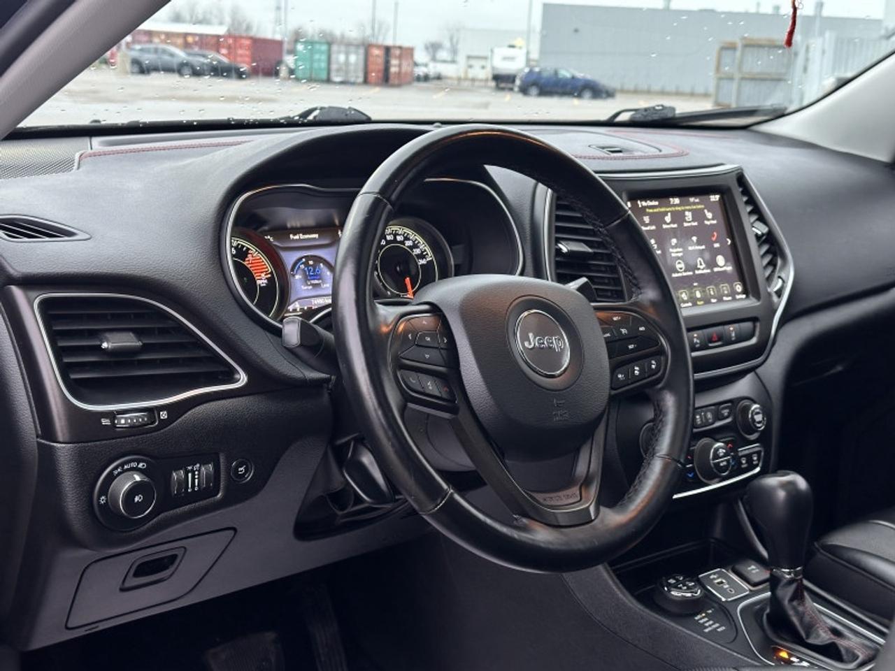 2021 Jeep Cherokee Trailhawk Photo