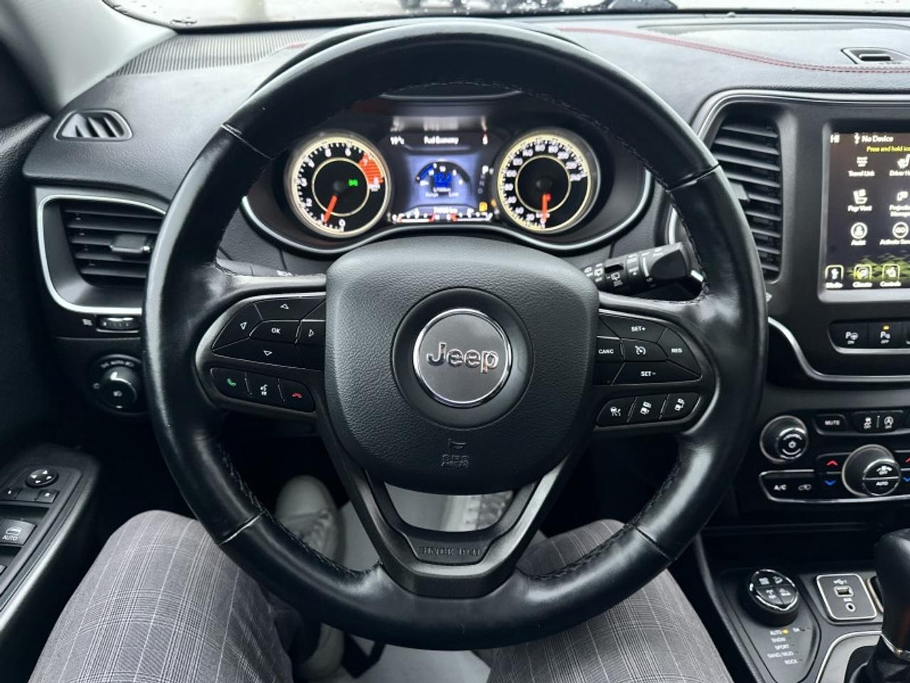 2021 Jeep Cherokee Trailhawk Photo