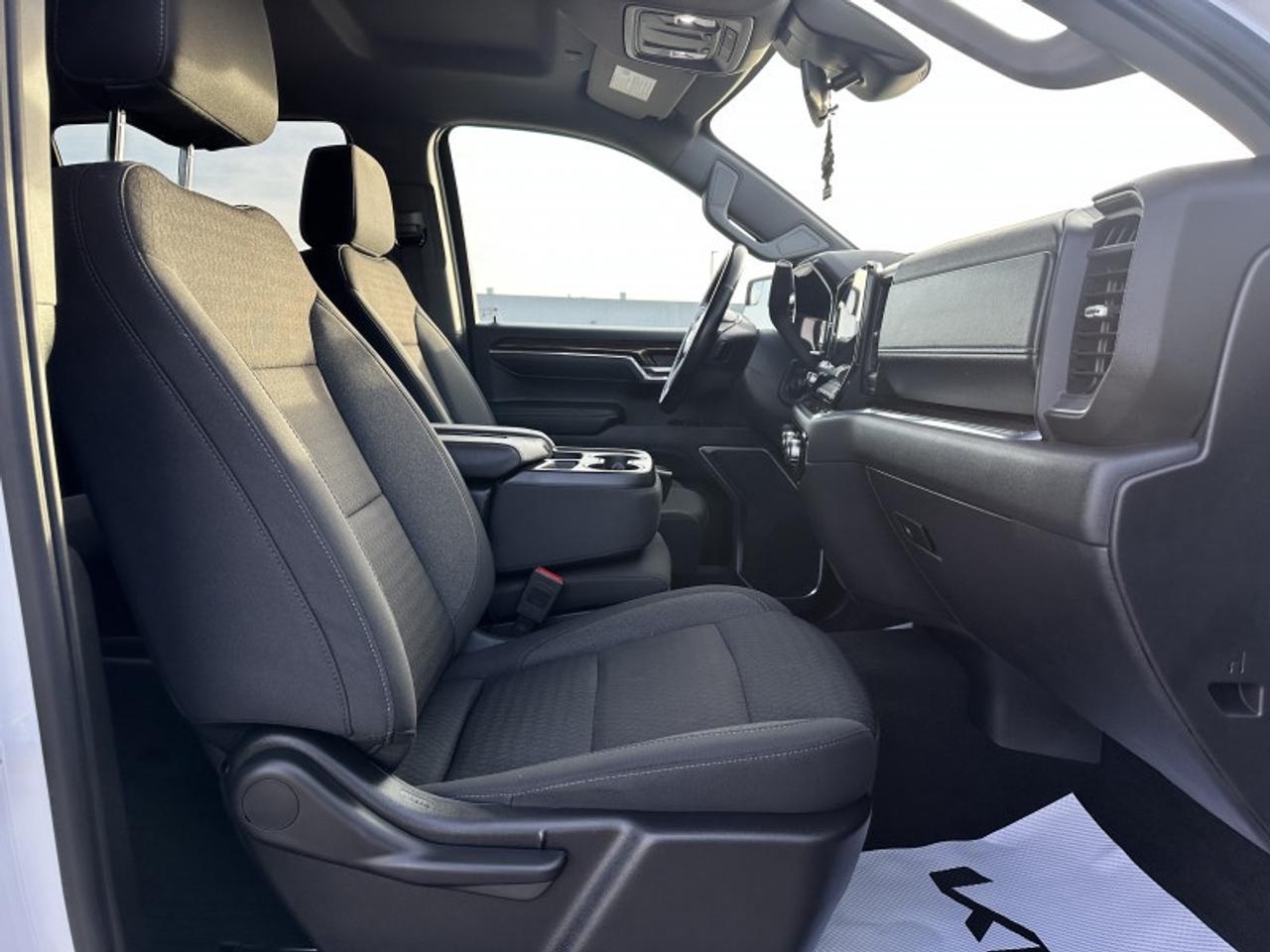 2024 GMC Sierra 1500 ELEVATION Photo