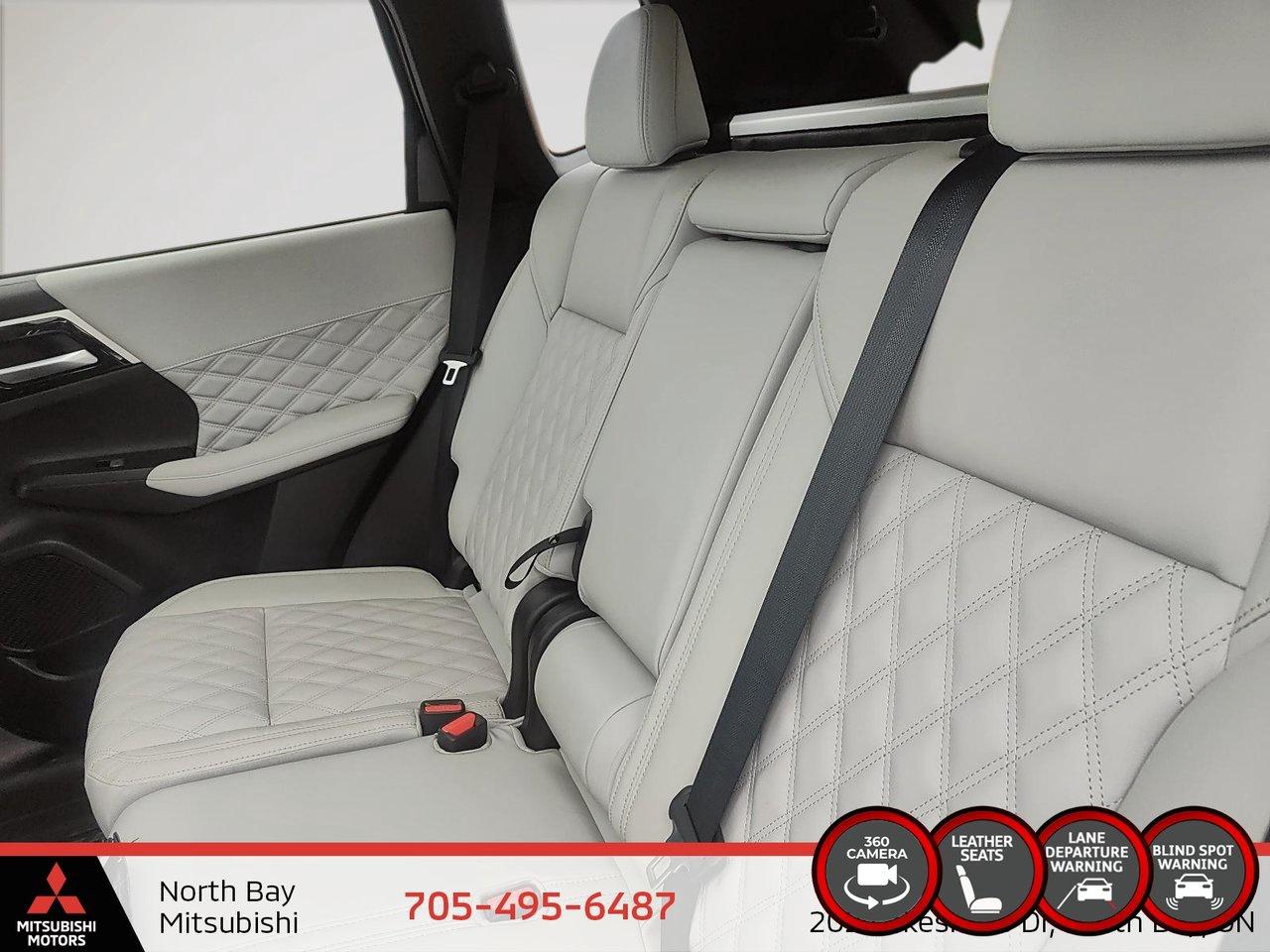 2024 Mitsubishi Outlander SEL Photo