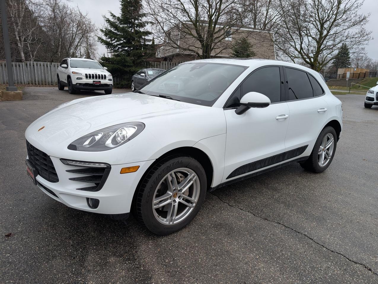 2017 Porsche Macan S 4dr All-Wheel Drive Photo0