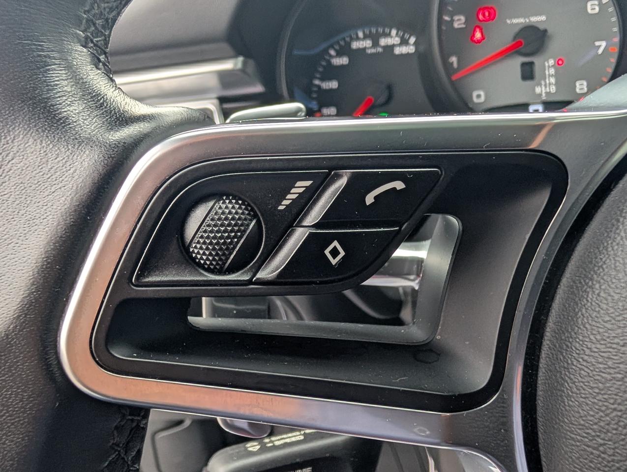 2017 Porsche Macan S 4dr All-Wheel Drive Photo