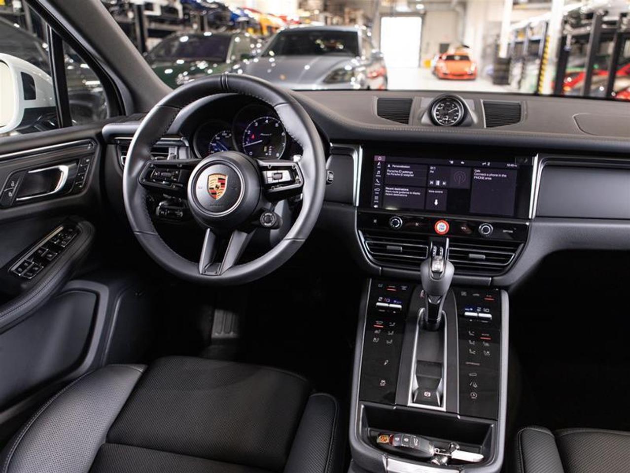 2026 Porsche Macan T AWD Photo