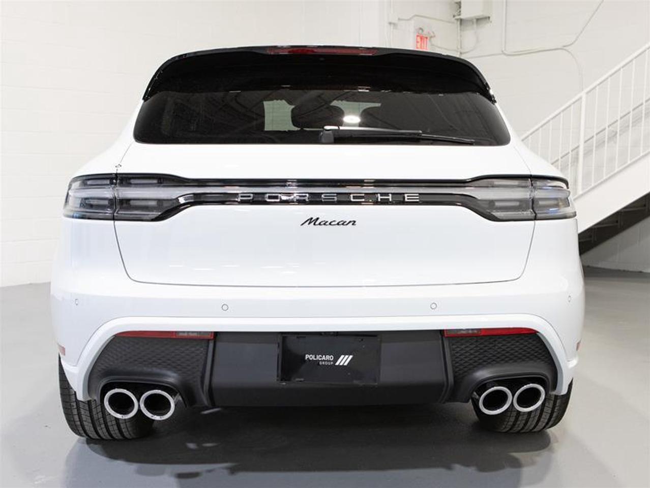 2026 Porsche Macan AWD Photo