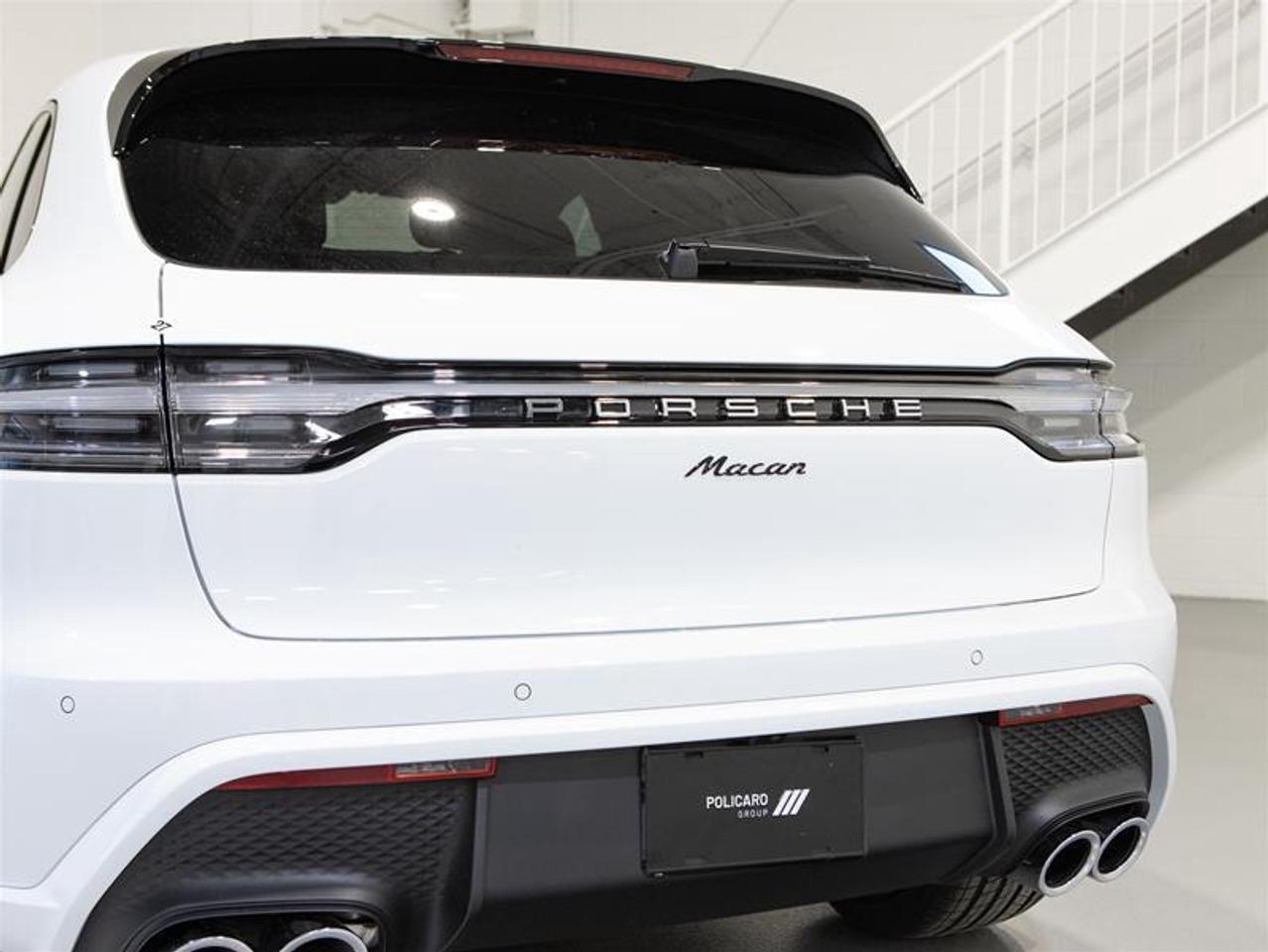 2026 Porsche Macan AWD Photo