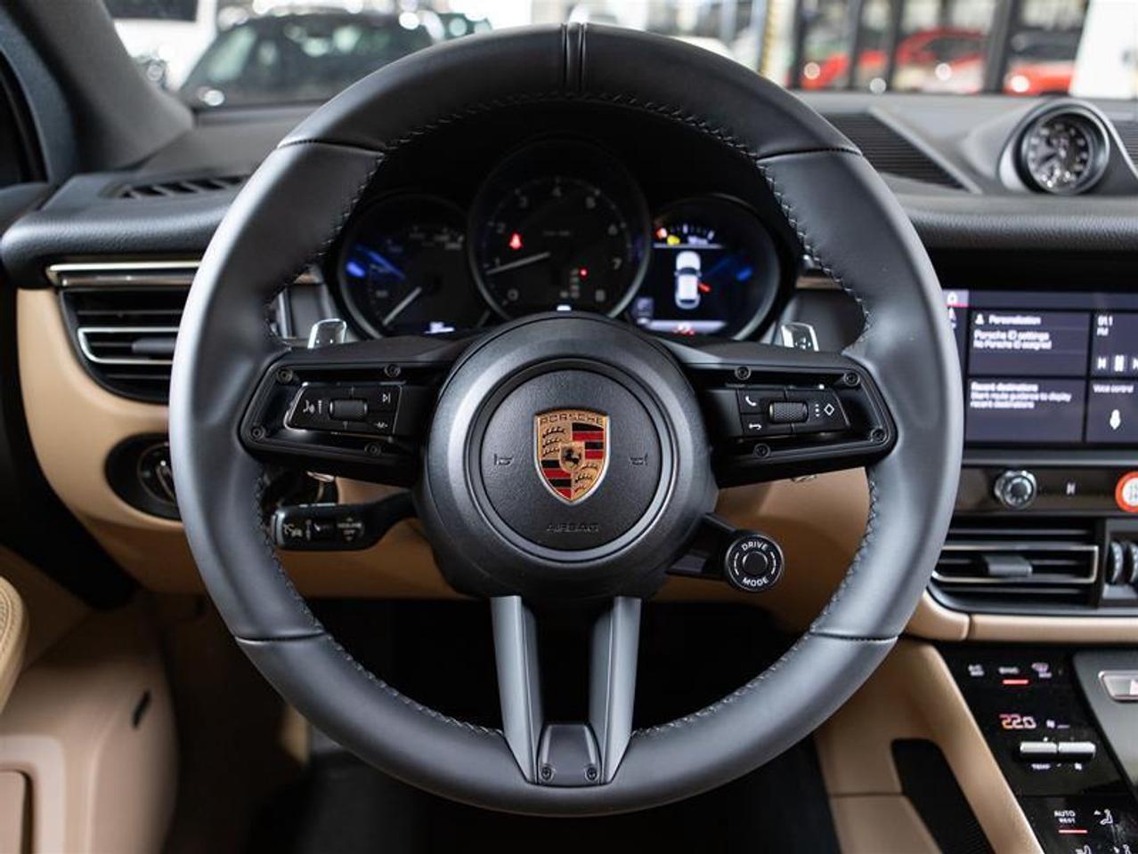 2026 Porsche Macan AWD Photo