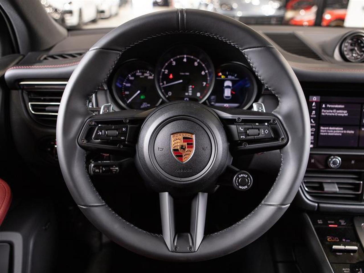 2026 Porsche Macan AWD Photo