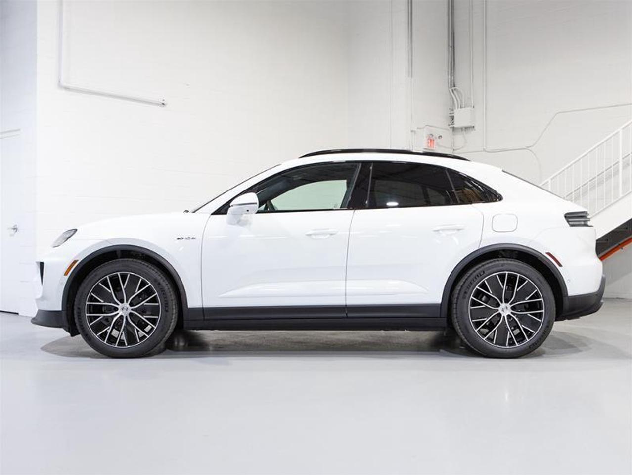 2026 Porsche Macan Electric 4 AWD Photo