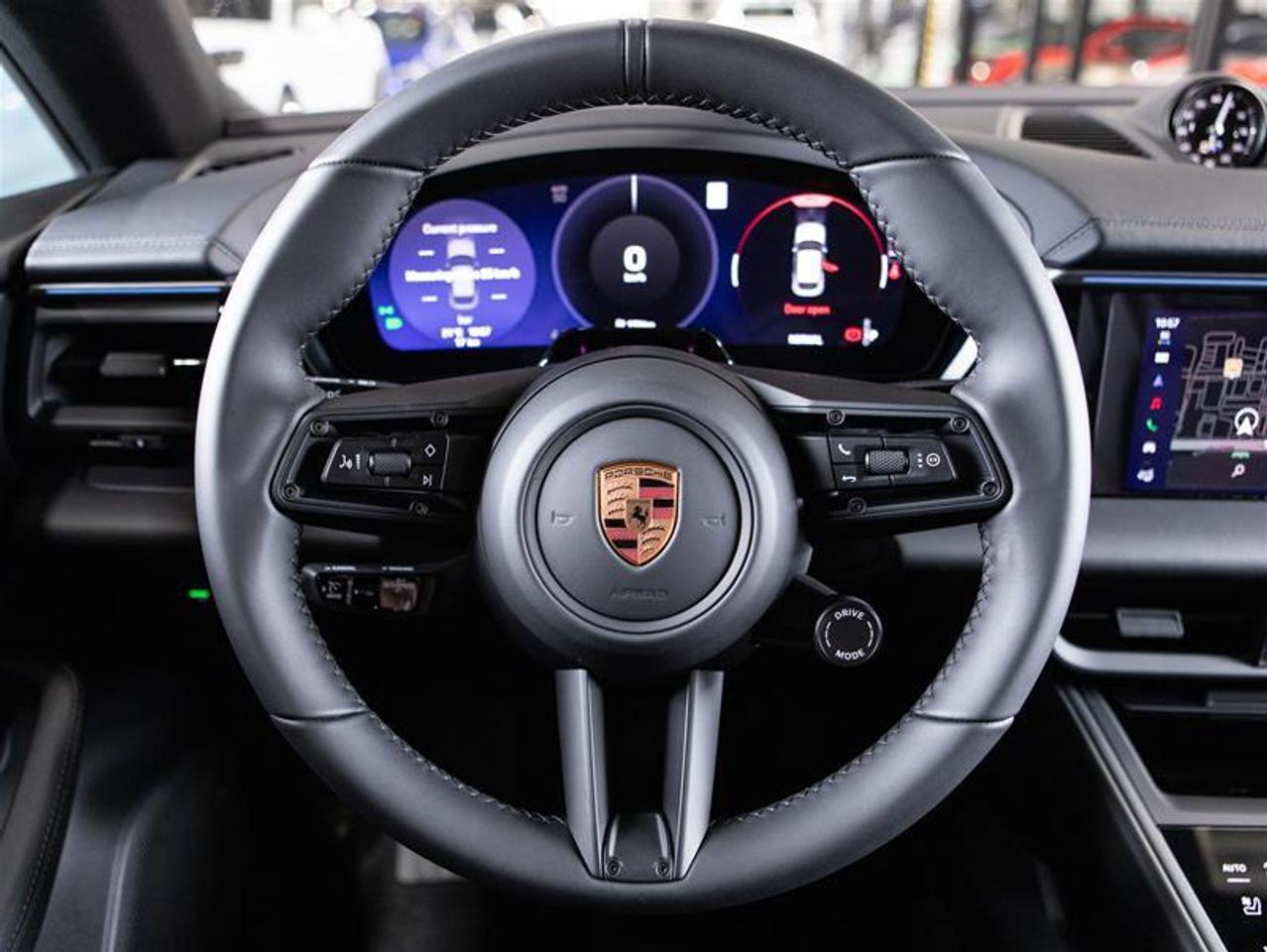 2026 Porsche Macan Electric 4 AWD Photo