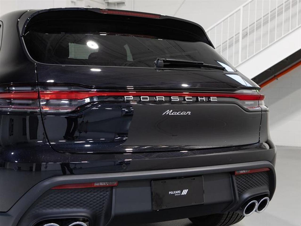 2026 Porsche Macan AWD Photo