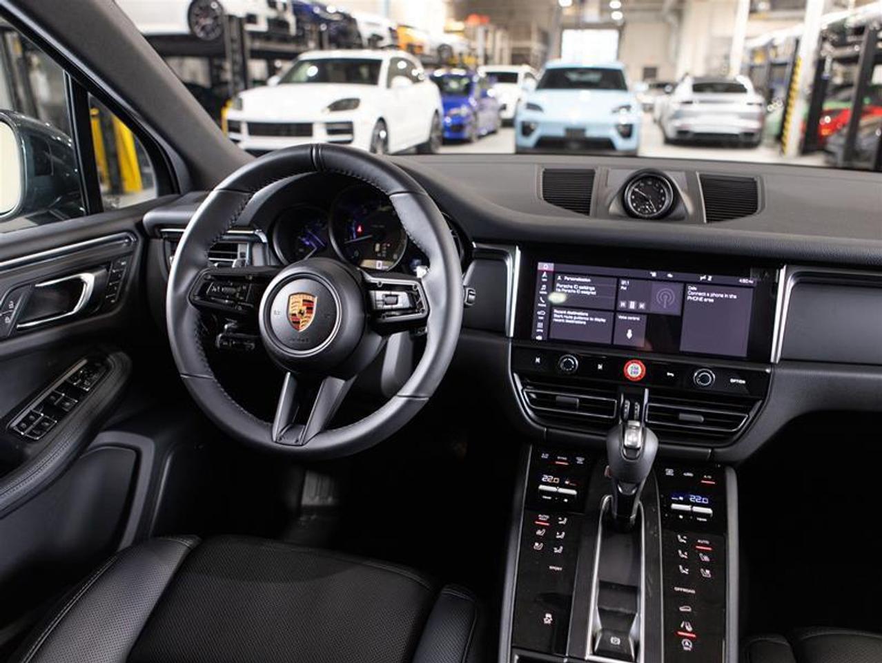 2026 Porsche Macan AWD Photo