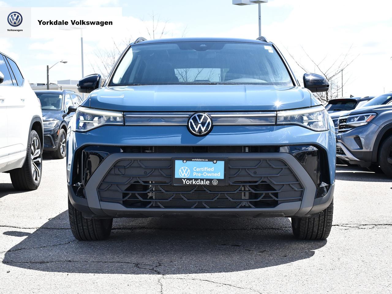 2025 Volkswagen Taos BLACK EDITION Photo
