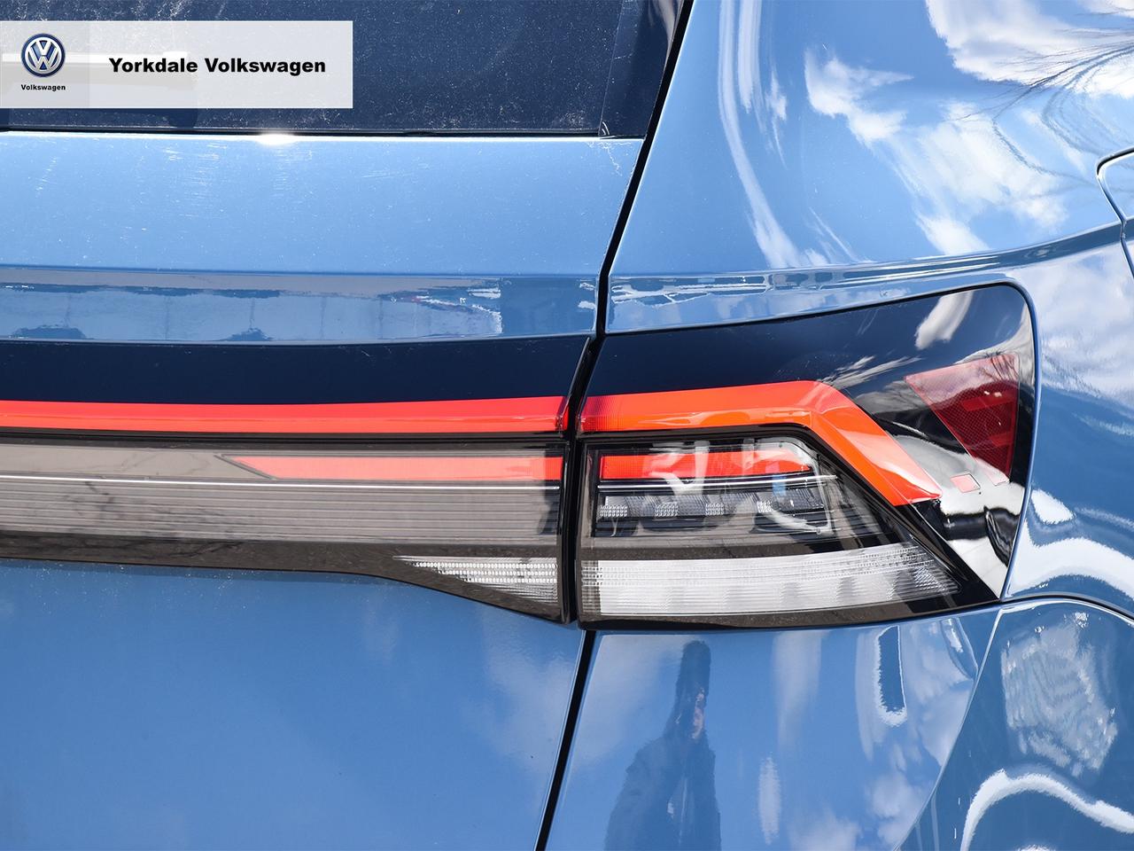 2025 Volkswagen Taos BLACK EDITION Photo