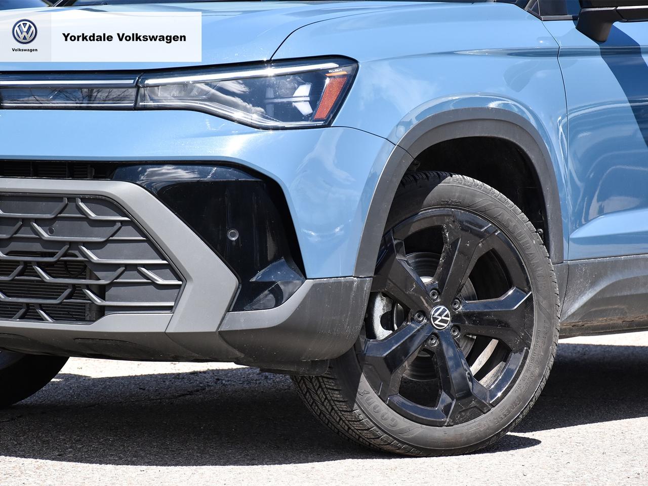 2025 Volkswagen Taos BLACK EDITION Photo