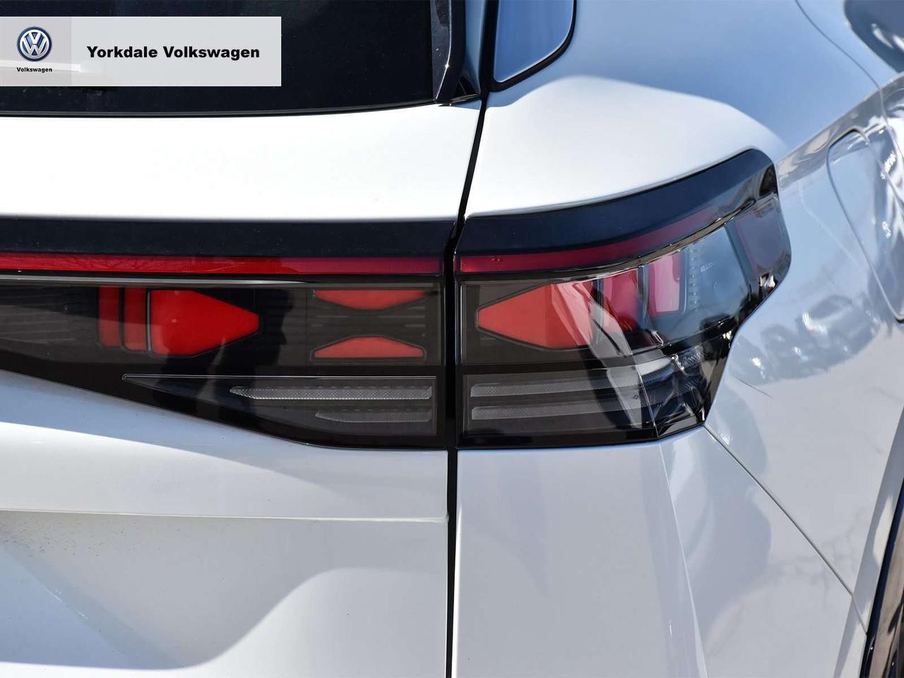 2025 Volkswagen Tiguan 4Motion Photo