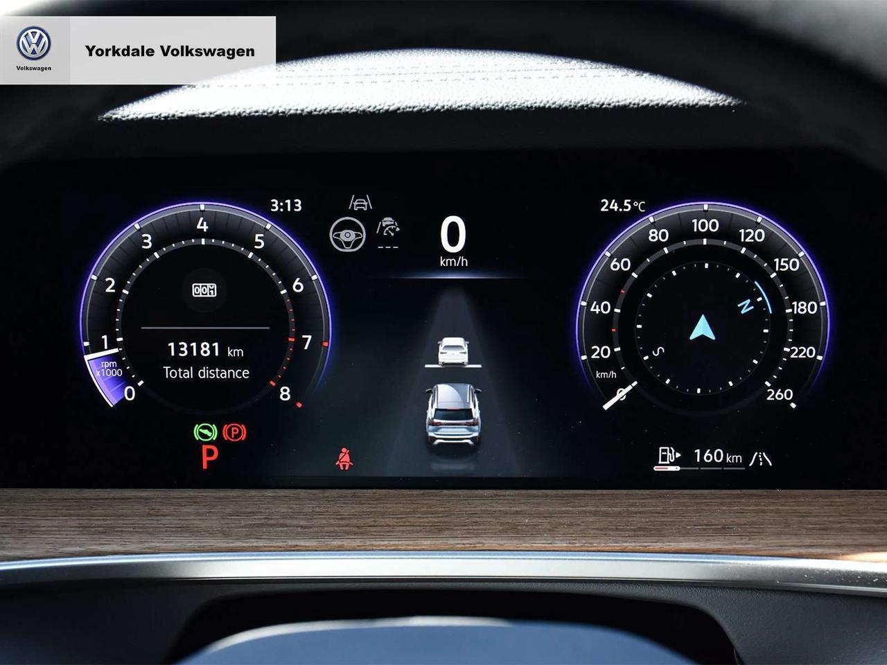2025 Volkswagen Tiguan 4Motion Photo