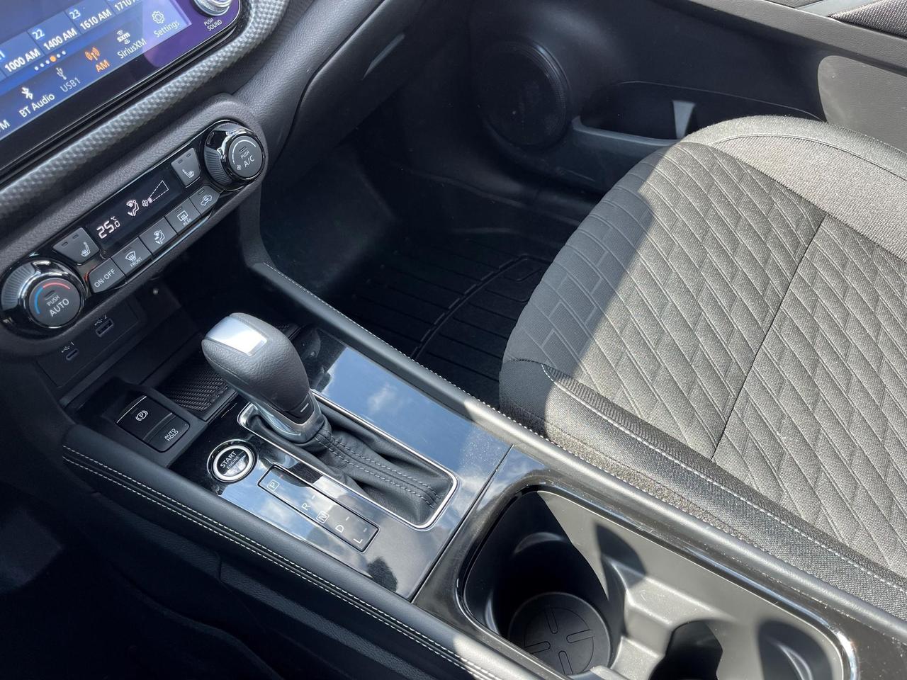 2025 Nissan Kicks Play SV 4dr Front-Wheel Drive Photo
