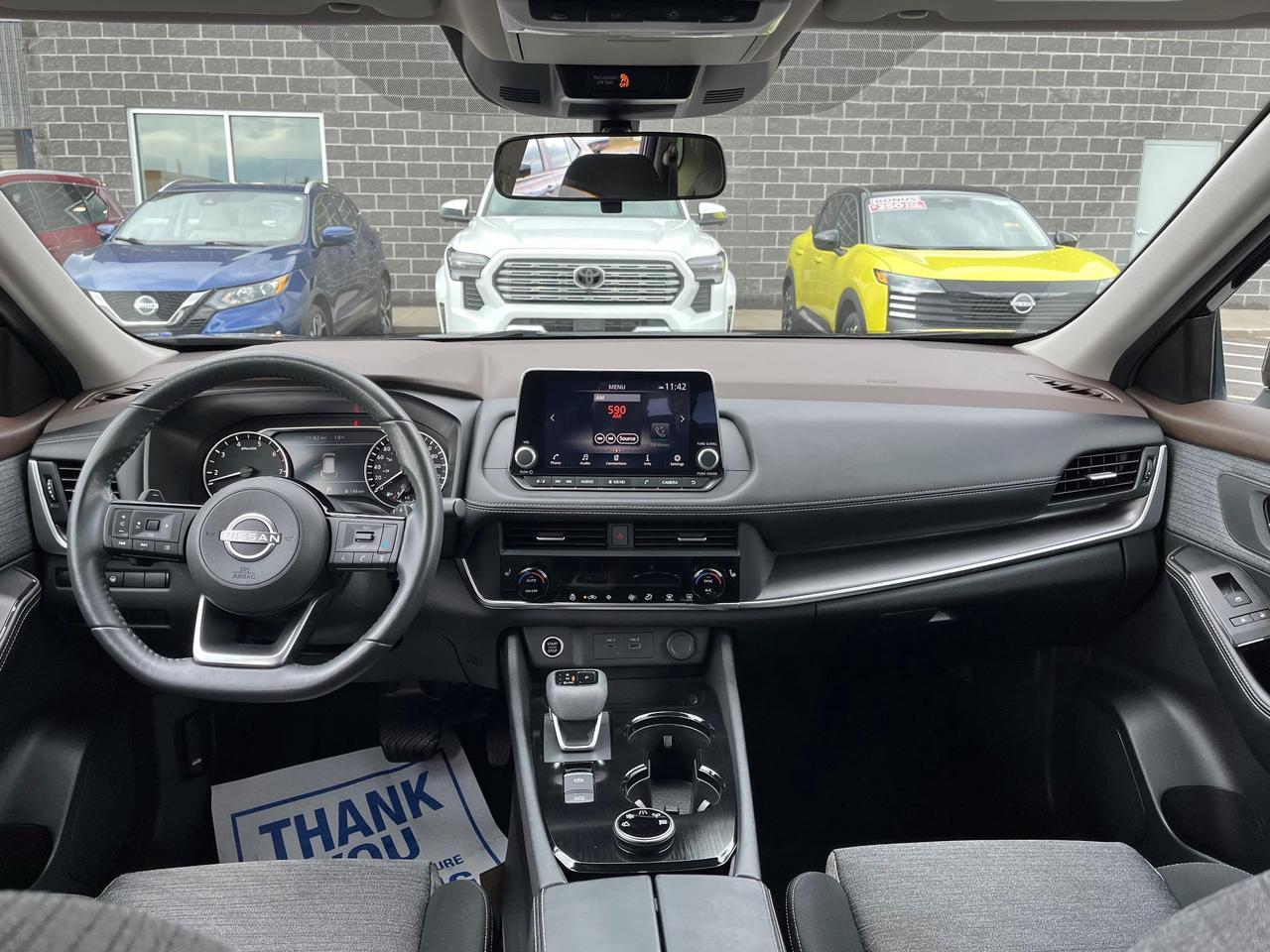 2023 Nissan Rogue SV AWD Photo