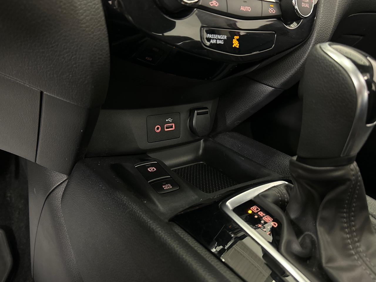 2022 Nissan Qashqai SV 4dr Front-wheel Drive Photo