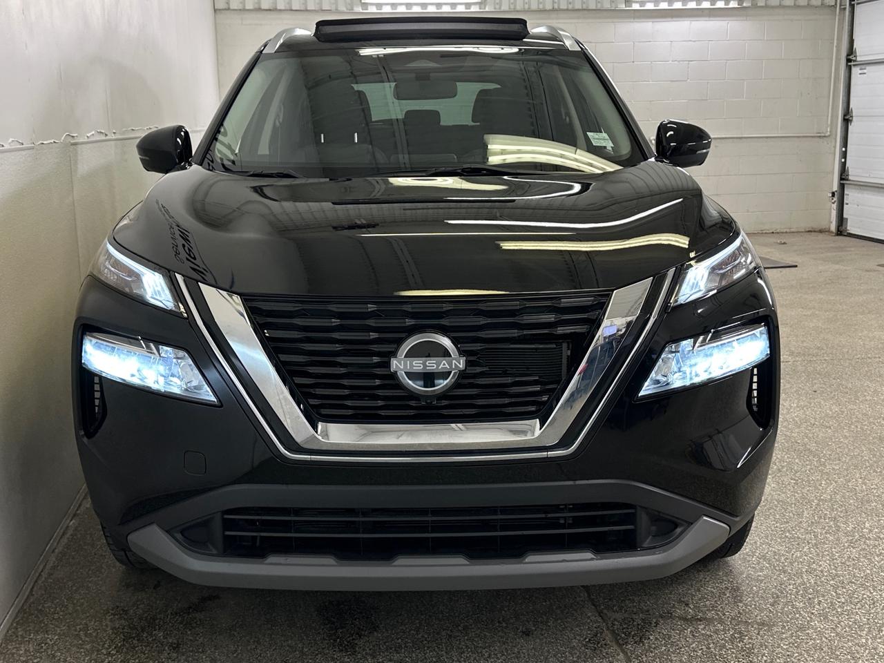 2023 Nissan Rogue SV Moonroof 4dr All-Wheel Drive Sport Utility Photo