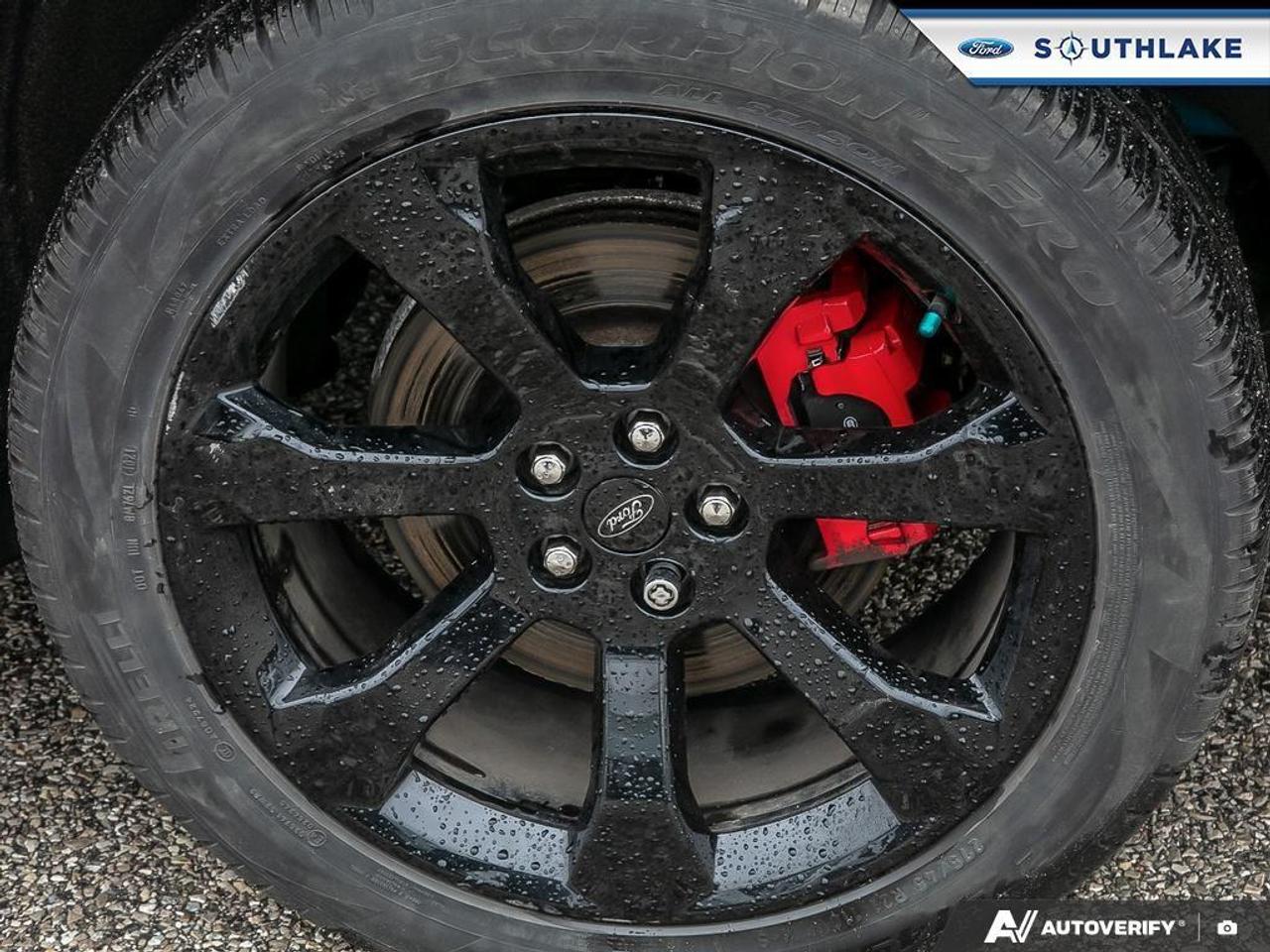 2022 Ford Explorer ST 4dr 4x4 Photo