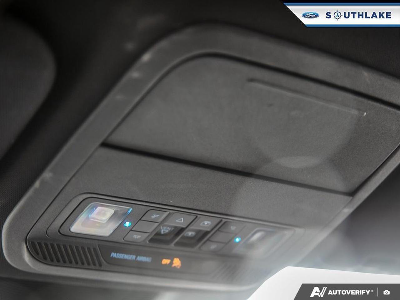 2022 Ford Explorer ST 4dr 4x4 Photo